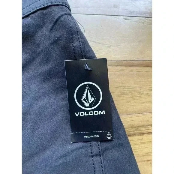 Volcom Men’s Handler Board Shorts NWT (Sz. 42) - Picture 7 of 8